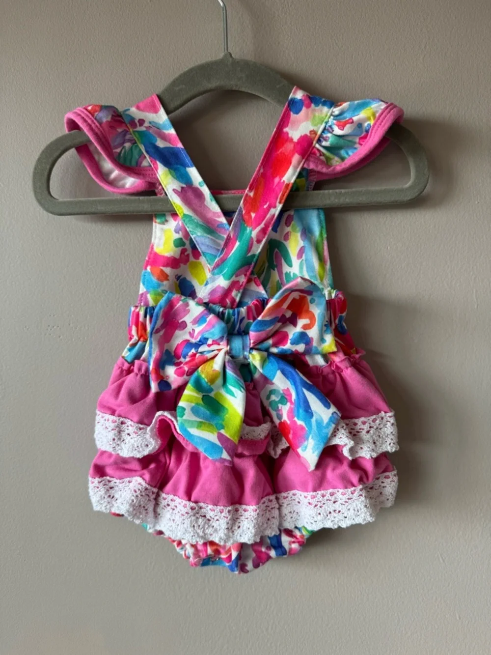 Abby & Evie Baby Boutique‎ Bright Watercolor Print Ruffle Bubble Romper 3 Months